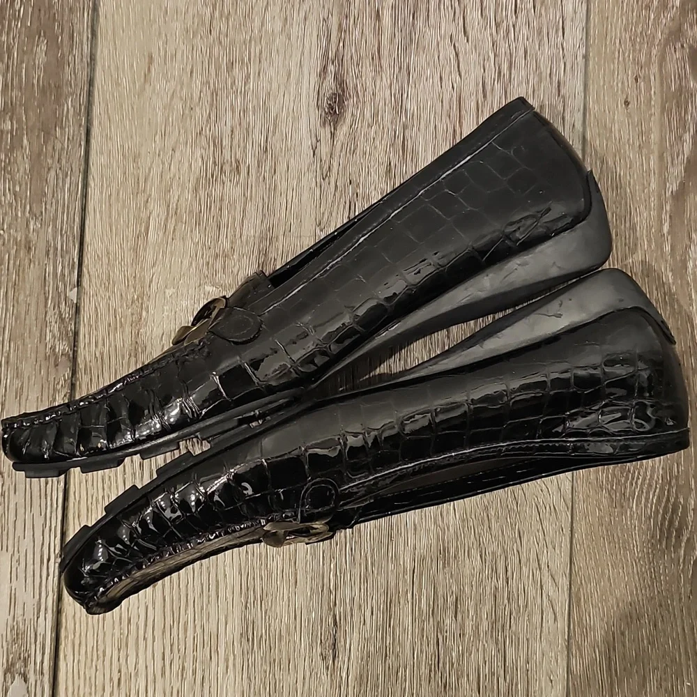 [NEW] STUART WEITZMAN Crocodile Loafers in Black Patent Leather NWT